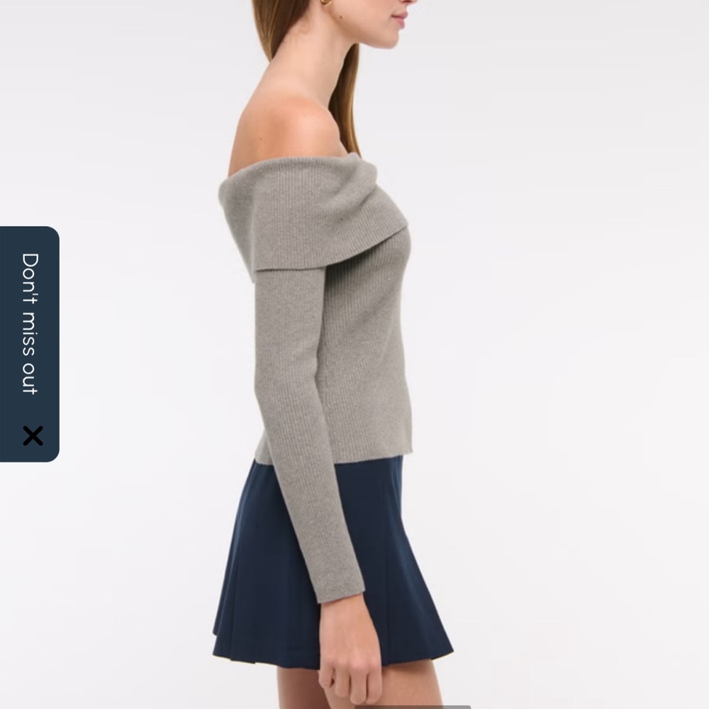 Abercrombie Mid-Rise Pleated Mini Skirt - Dark Indigo - Picture 4 of 4